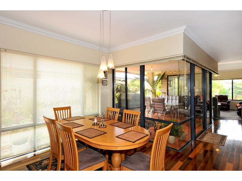 16 Dias Pass, Dudley Park WA 6210