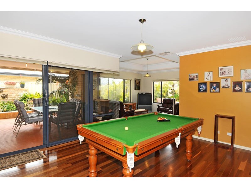 16 Dias Pass, Dudley Park WA 6210