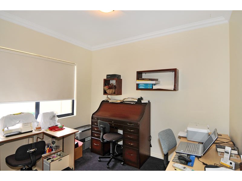 16 Dias Pass, Dudley Park WA 6210