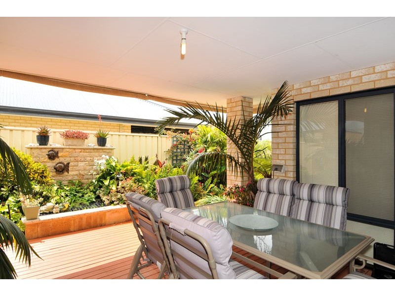 16 Dias Pass, Dudley Park WA 6210