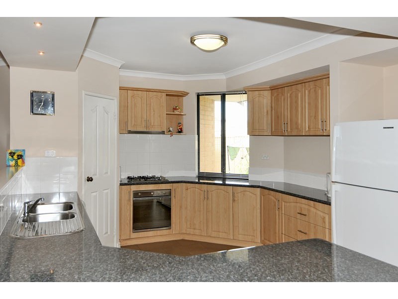 55 Newport Drive, Dudley Park WA 6210