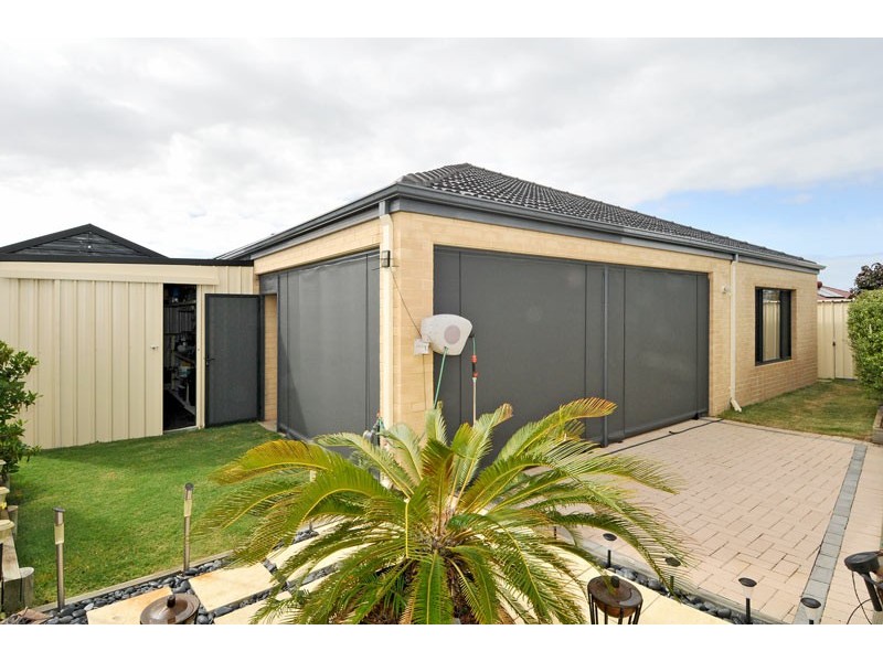 55 Newport Drive, Dudley Park WA 6210