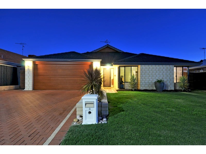 3 Riceflower Boulevard, Halls Head WA 6210
