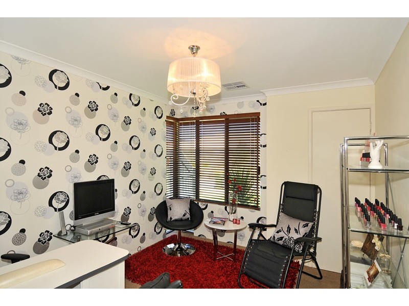 3 Riceflower Boulevard, Halls Head WA 6210