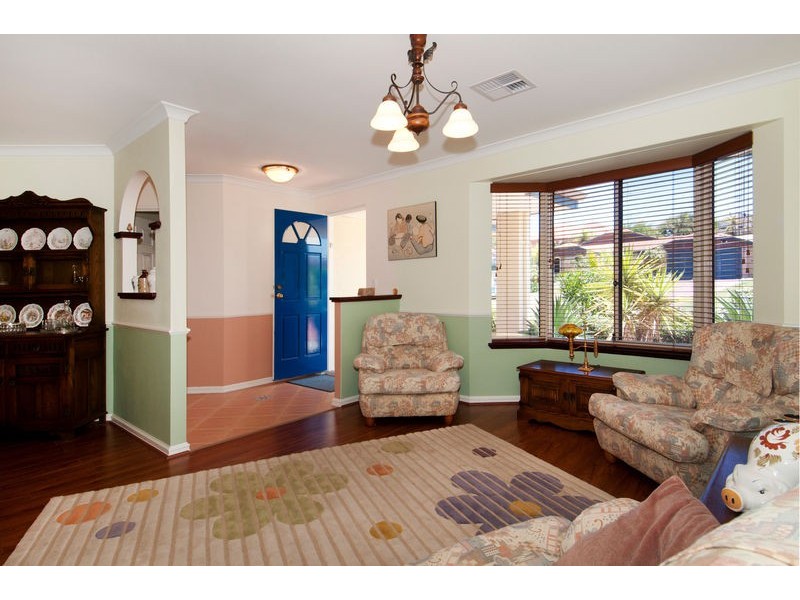 63 Caravel Way, Halls Head WA 6210