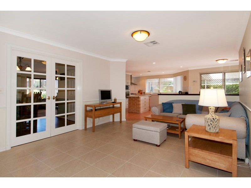 63 Caravel Way, Halls Head WA 6210