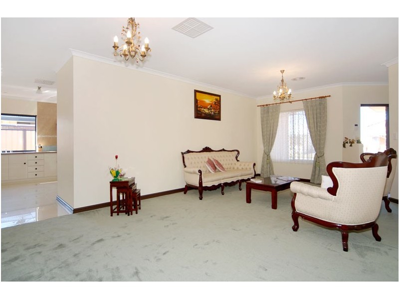 19 Tamar Break, Madora Bay WA 6210