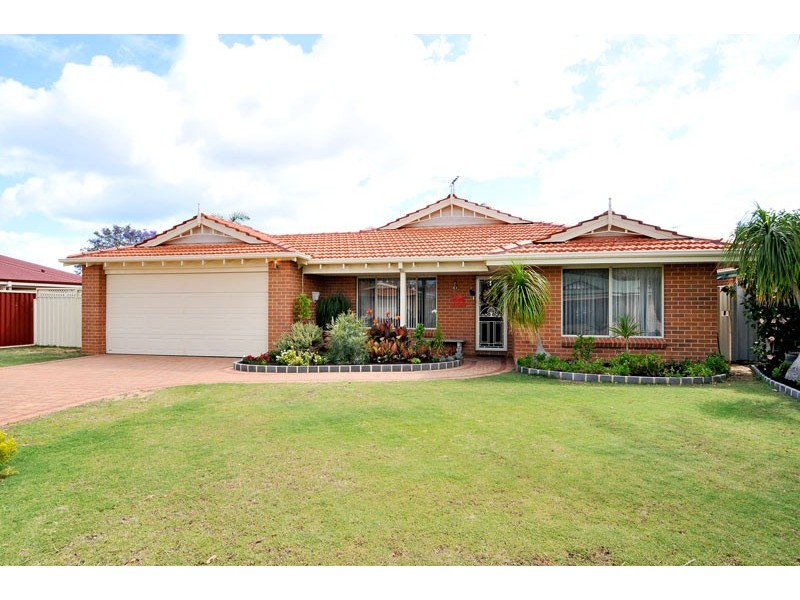 15 Pyrford Ramble, Erskine WA 6210