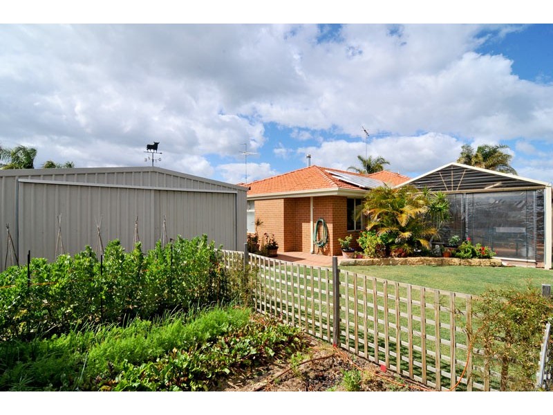 15 Pyrford Ramble, Erskine WA 6210