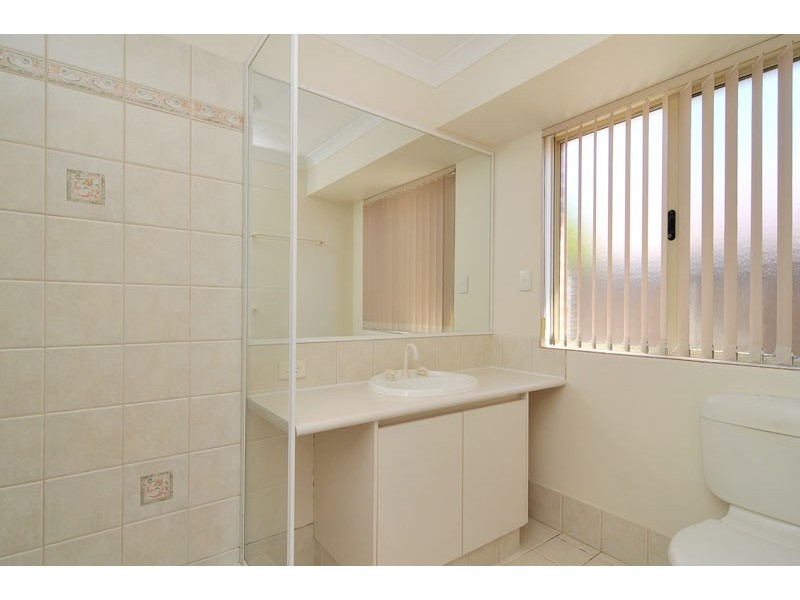 11 Kuta Lane, Halls Head WA 6210