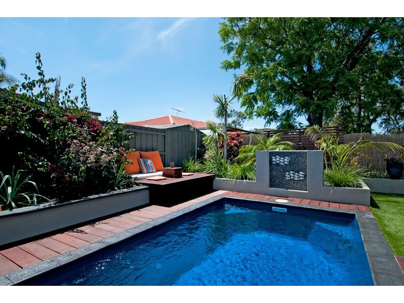 2 Barkley Place, Halls Head WA 6210