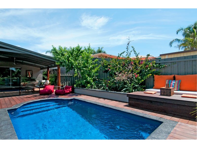 2 Barkley Place, Halls Head WA 6210