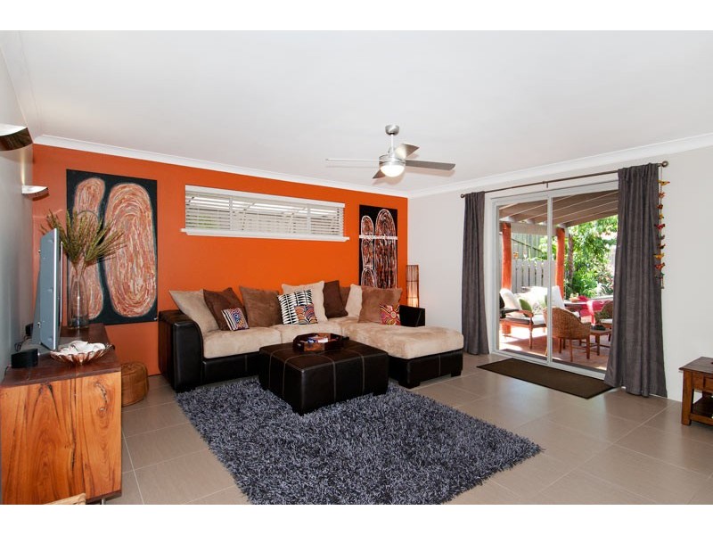 2 Barkley Place, Halls Head WA 6210