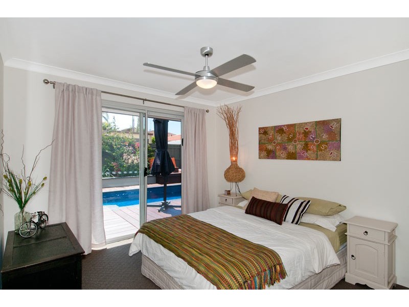 2 Barkley Place, Halls Head WA 6210