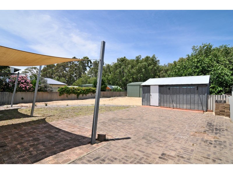 190 Banksia Terrace, South Yunderup WA 6208