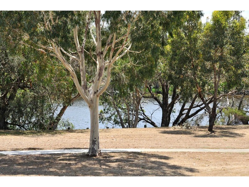 190 Banksia Terrace, South Yunderup WA 6208