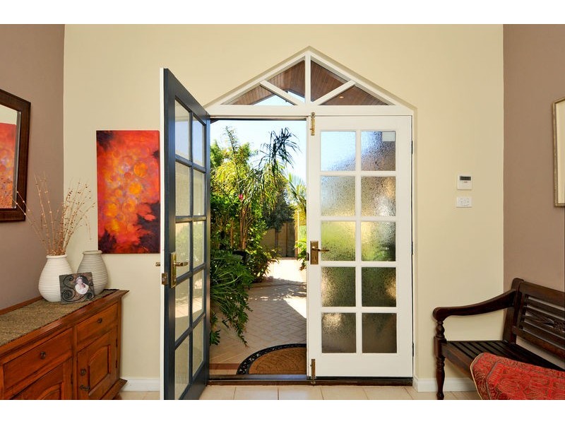 14 Hideaway Cove, Halls Head WA 6210