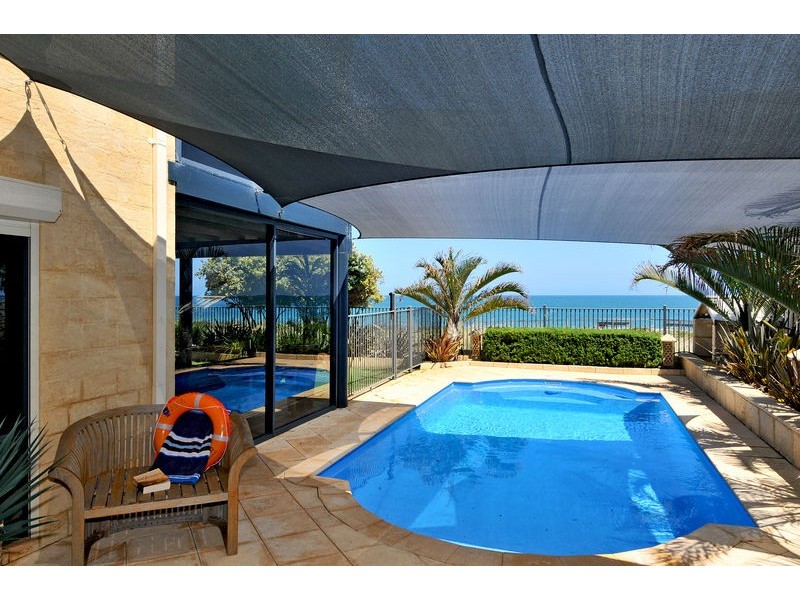 14 Hideaway Cove, Halls Head WA 6210