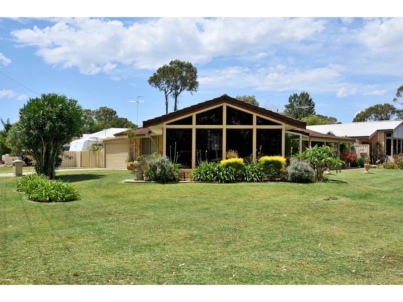 2 Manjeep Road, Greenfields WA 6210
