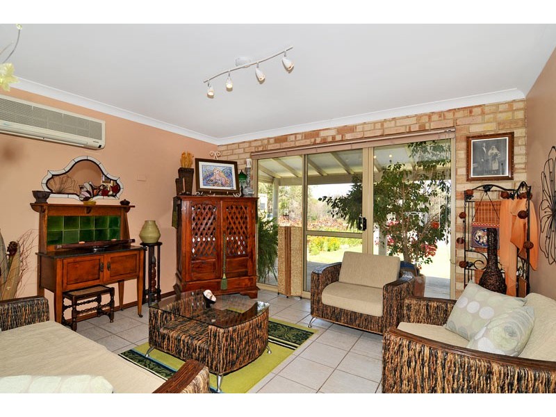 2 Manjeep Road, Greenfields WA 6210