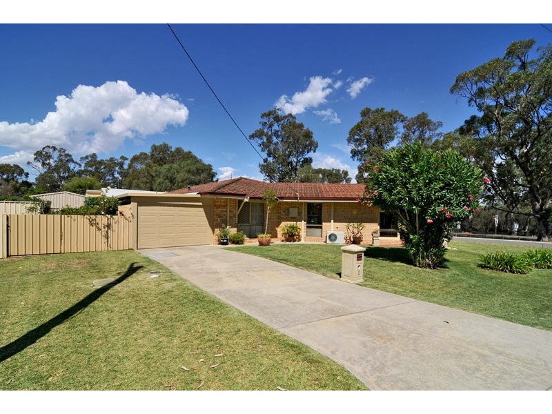 2 Manjeep Road, Greenfields WA 6210