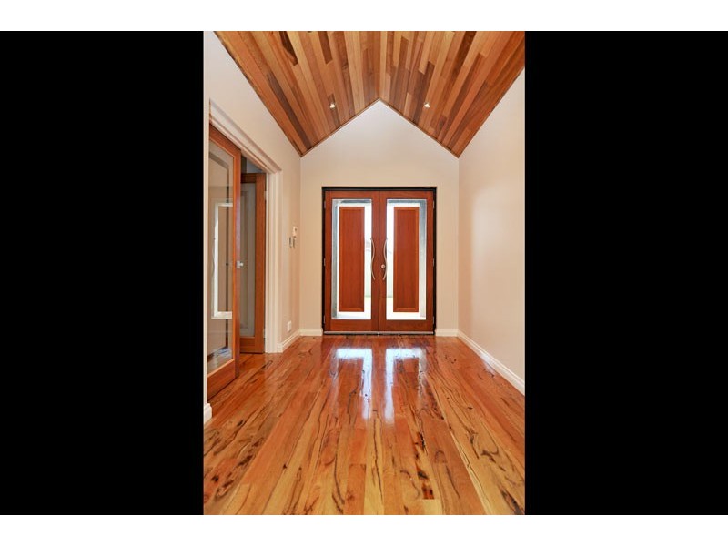 10 Lomatia Ramble, Halls Head WA 6210