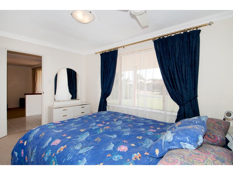 16 Killarney Retreat, Meadow Springs WA 6210