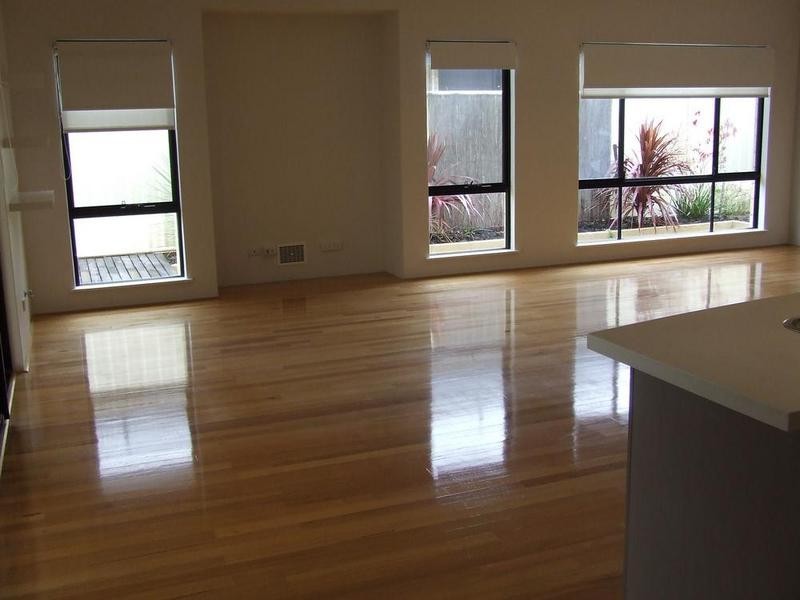 854 Warburton Trail, Lakelands WA 6180