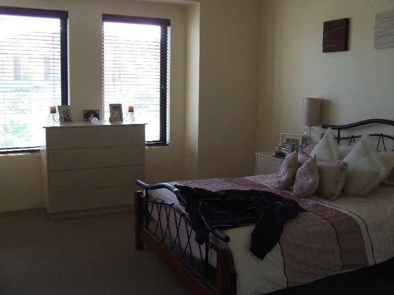 33 Grasshill Grange, Halls Head WA 6210