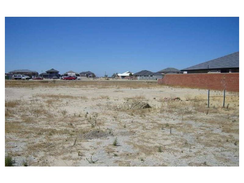 20 Gael Place, Dudley Park WA 6210