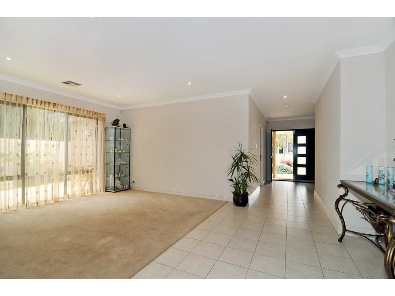 16 Bush View, Wannanup WA 6210