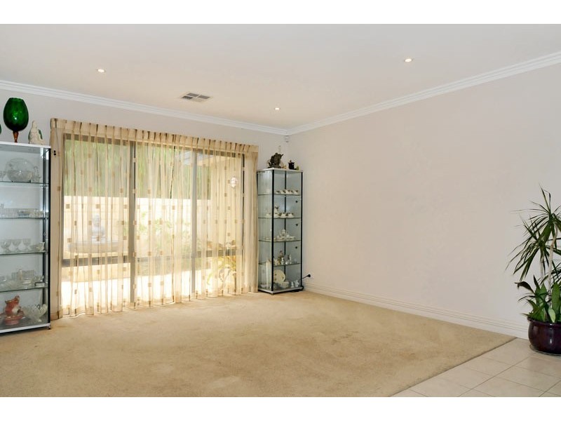 16 Bush View, Wannanup WA 6210