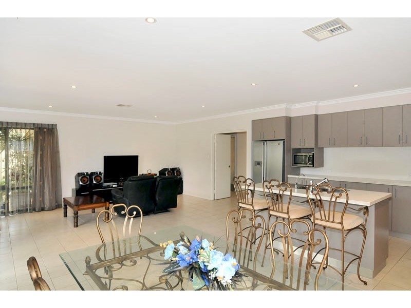 16 Bush View, Wannanup WA 6210