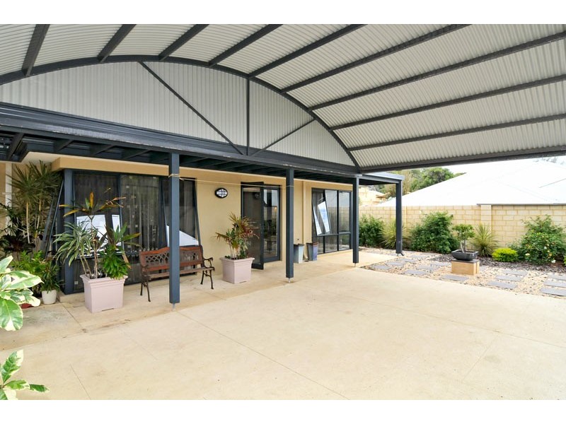 16 Bush View, Wannanup WA 6210
