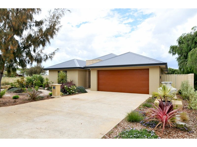 16 Bush View, Wannanup WA 6210