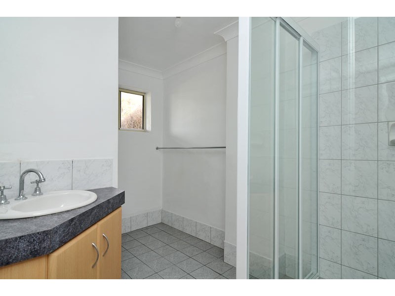 2/22 Valley Road, Halls Head WA 6210