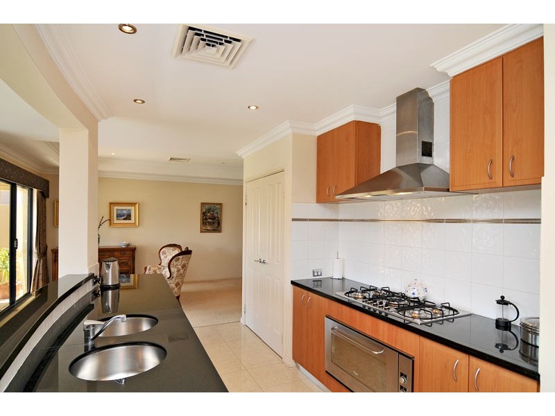 31 Brindabella Crescent, Halls Head WA 6210