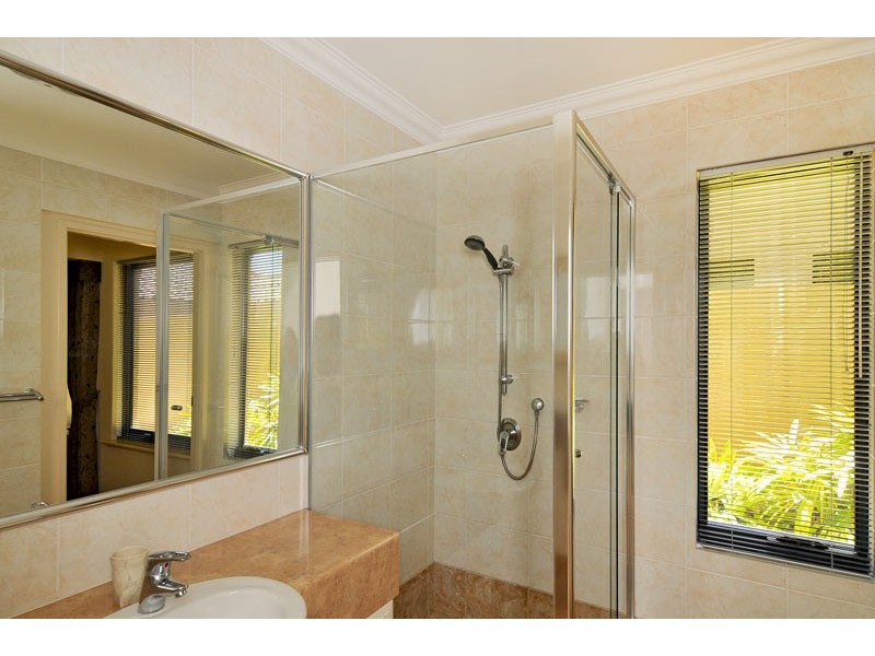 31 Brindabella Crescent, Halls Head WA 6210