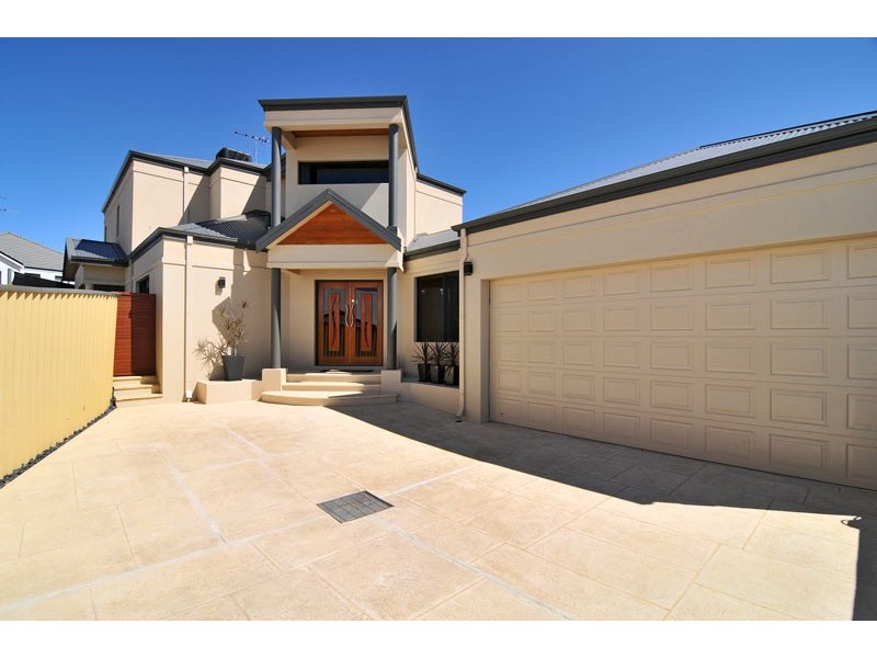 5A Pinnace Court, Halls Head WA 6210