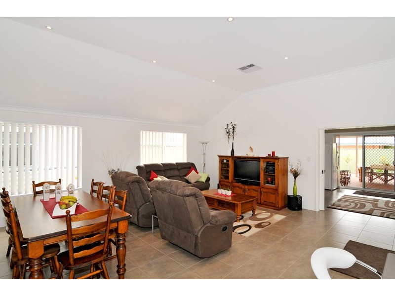 3 Tassell Way, Ravenswood WA 6208