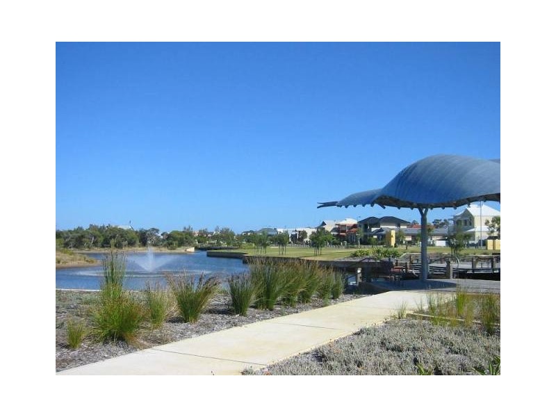 18 Nellie Green, Dudley Park WA 6210