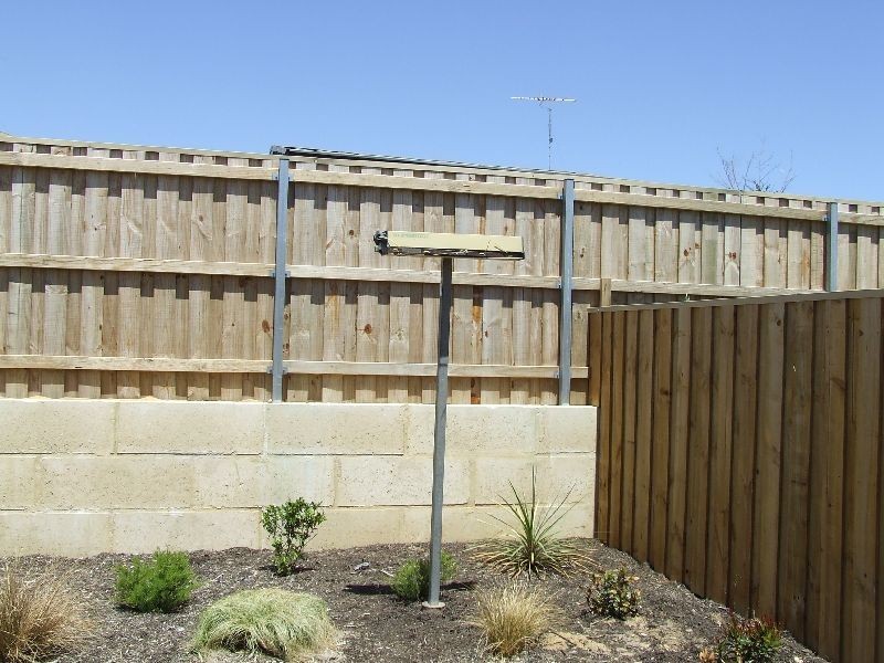 253 Peelwood Parade, Halls Head WA 6210