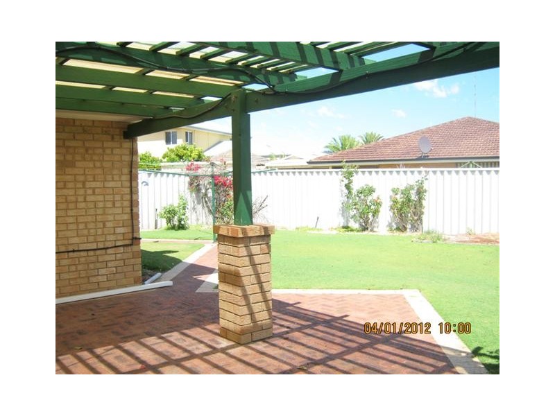 21 Cuvier Place, San Remo WA 6210