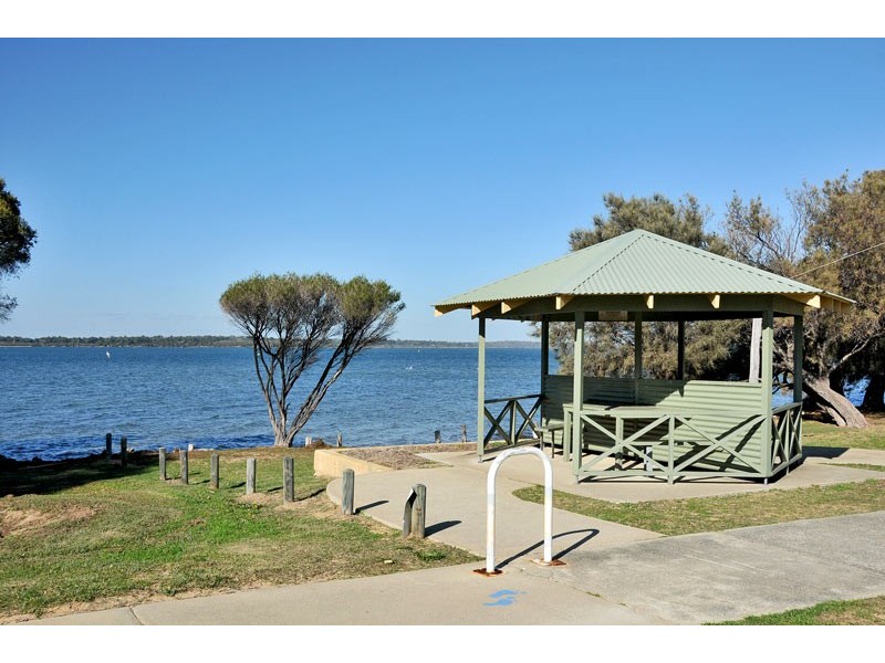 15 Tanjinn Street, Dawesville WA 6211