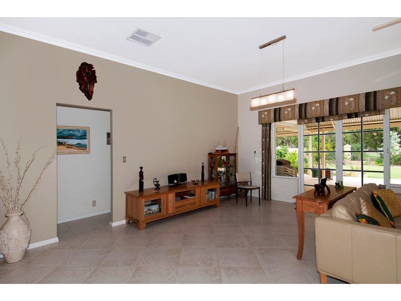 71 Midsummer Circle, Pinjarra WA 6208