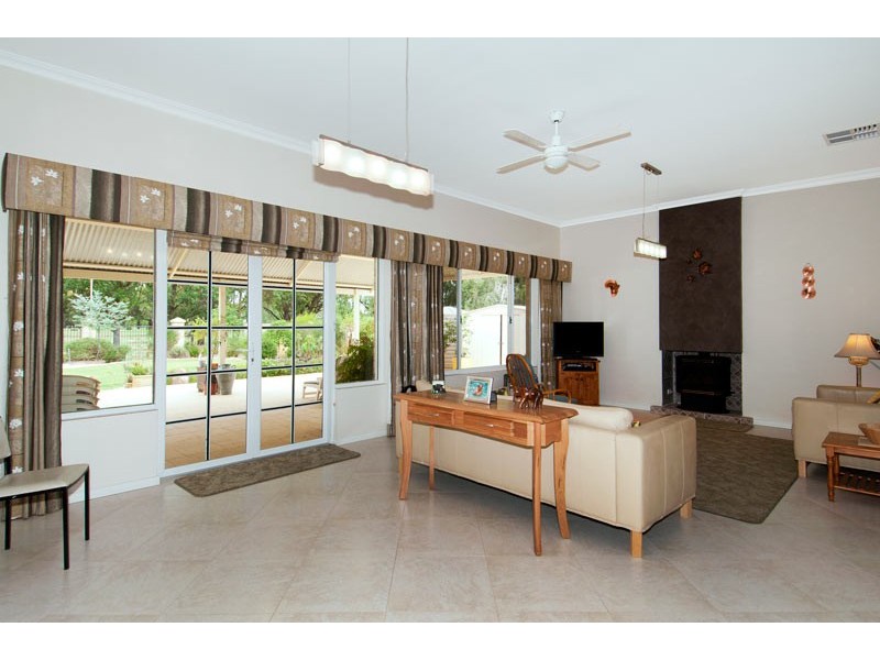 71 Midsummer Circle, Pinjarra WA 6208