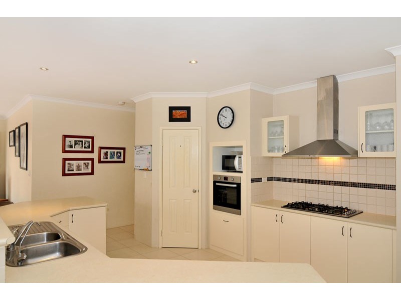 229 Peelwood Parade, Halls Head WA 6210