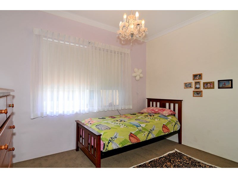229 Peelwood Parade, Halls Head WA 6210