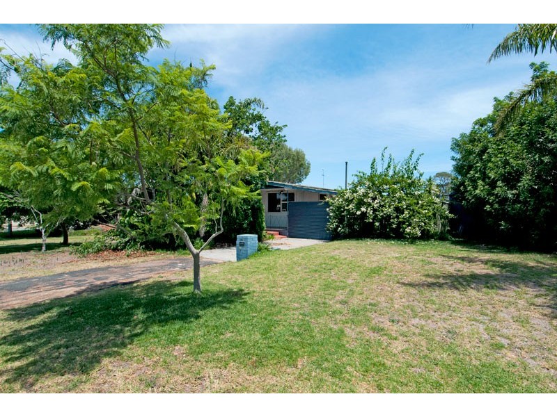21 Maria Street, Dudley Park WA 6210
