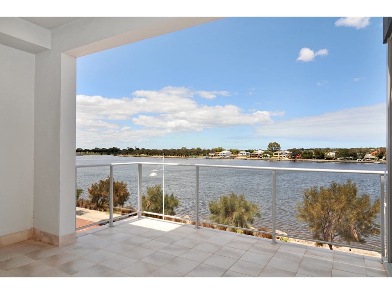 2/7 Galileo Loop, Mandurah WA 6210
